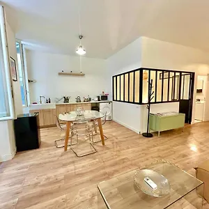 Chez Marie Et Romain- De Charme Au Coeur De La Joliette Proche Panier Centre Appartement